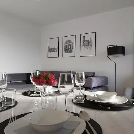 Apartament 150 Zaspa Vvita Z Prywatnym Ogrodem I Tarasem Gdansk Exterior photo